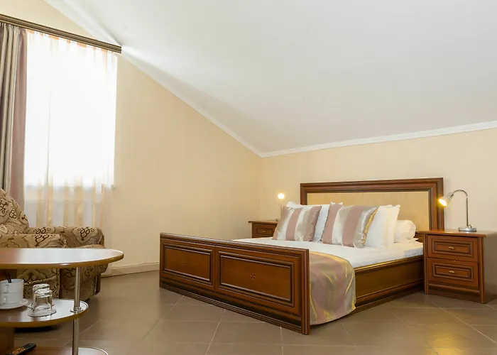Adrenalin Hotell *